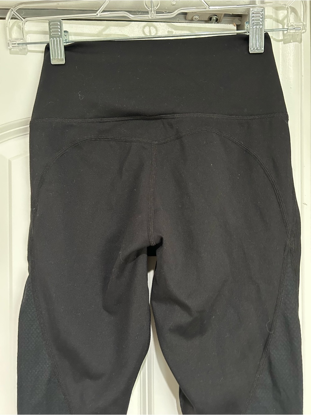 HALARA Black High-Rise Mesh-Panel Leggings - Picture 5 of 7